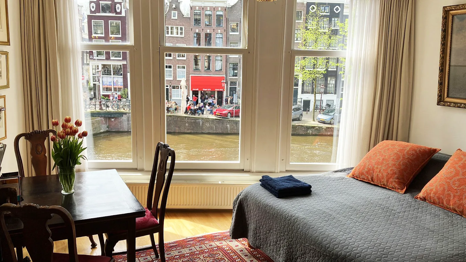 Amsterdam Bed and Breakfast Canal View – bed & breakfast in Amsterdam-Centrum (foto 1)