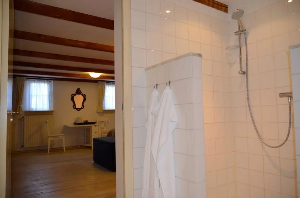 Amsterdam Bed & Breakfast of Art – bed & breakfast in Amsterdam Oud-West (foto 2)