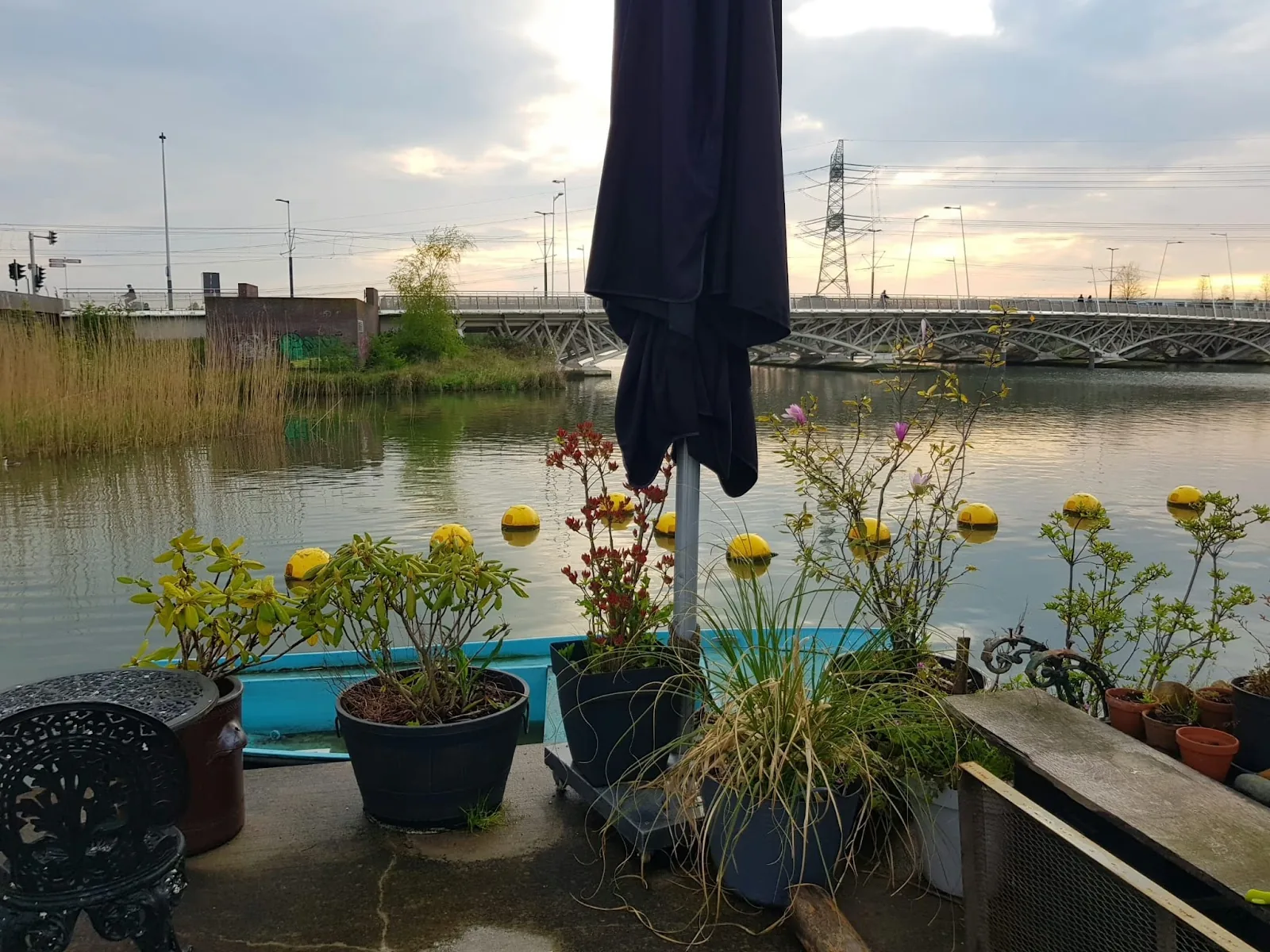 B&B Euphrate Houseboat – bed & breakfast in Amsterdam (foto 5)