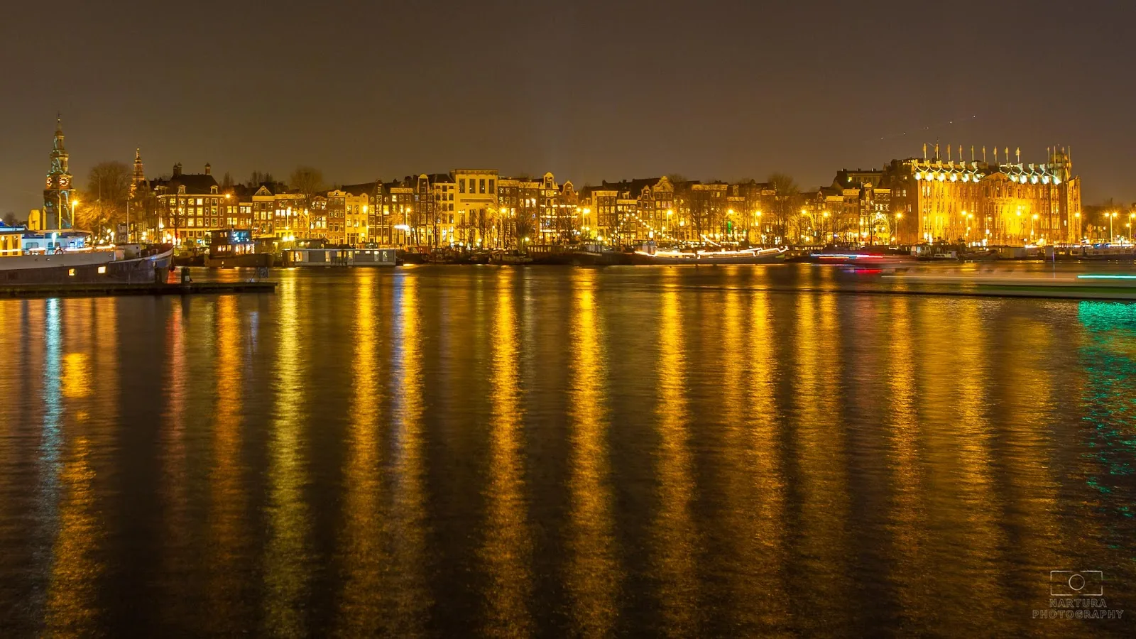 Beagle Houseboat – bed & breakfast in Amsterdam-Centrum
