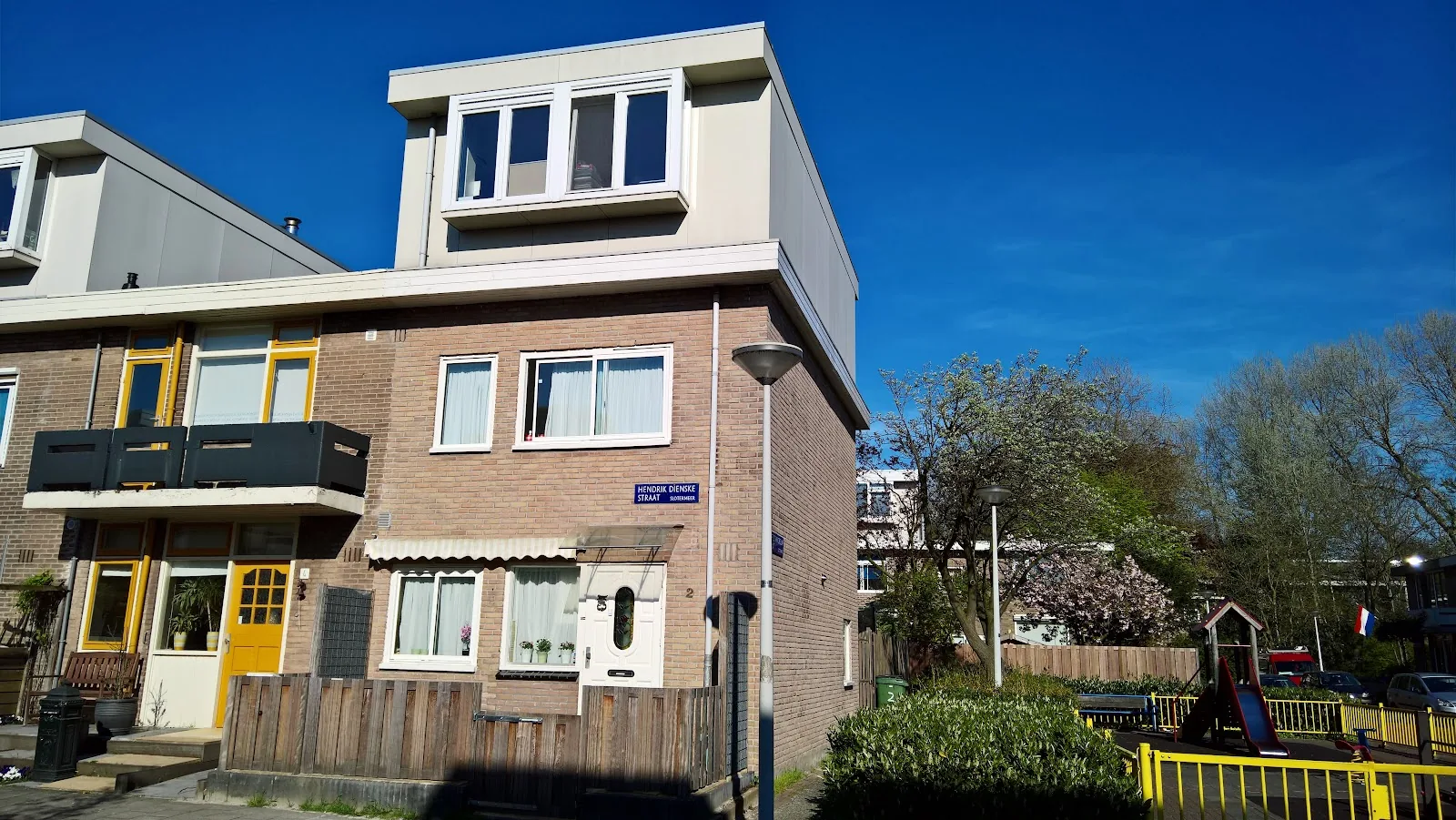 Bed and Breakfast Amsterdam Holy Dove and baggage storage E 5 per bag per day – bed & breakfast in Amsterdam (photo 2)