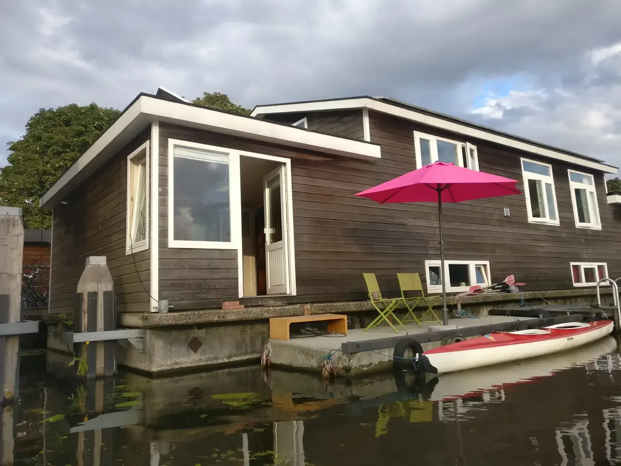 Bed Boot Vredenhof – bed & breakfast in Amsterdam Oud-West (foto 4)