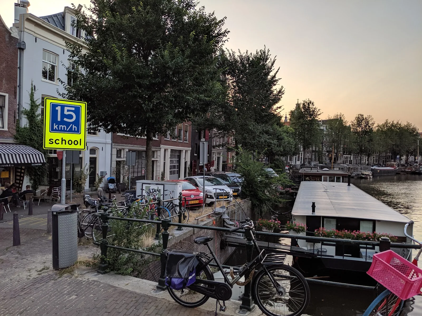 Boat & breakfast – bed & breakfast in Amsterdam-Centrum (foto 5)