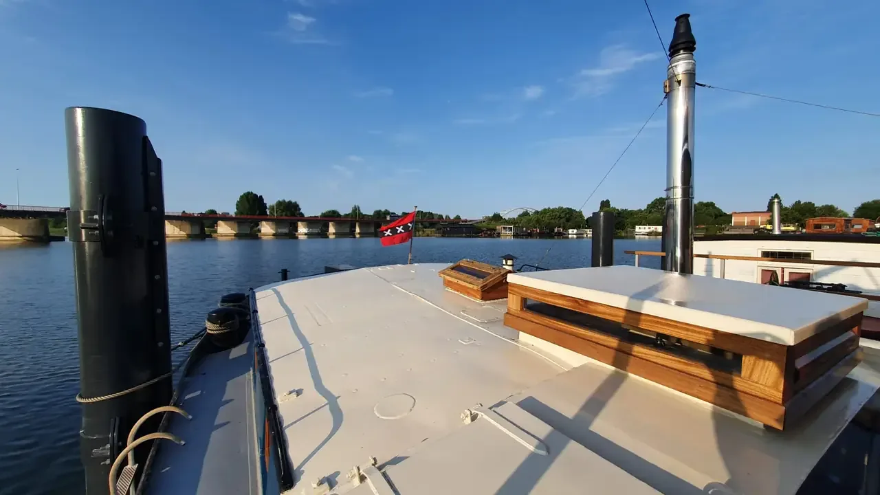 Boat & Breakfast Jantina – bed & breakfast in Amsterdam-Oost (foto 3)