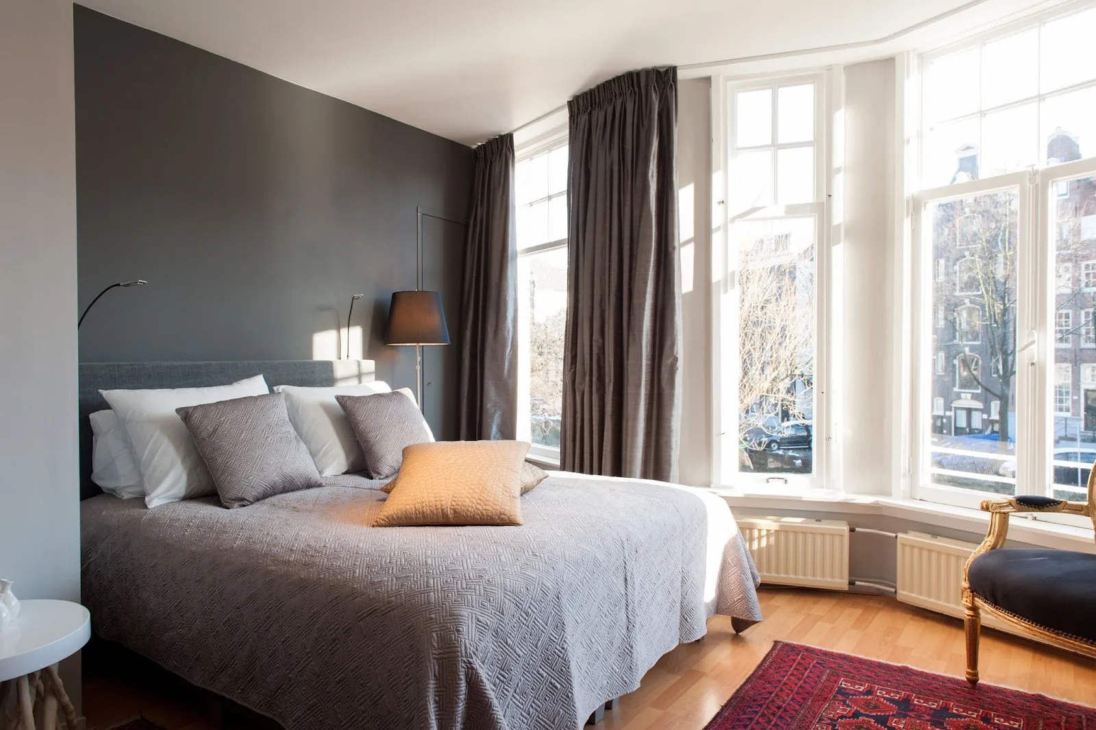 Décor Canal House – bed & breakfast in Amsterdam Jordaan (foto 1)