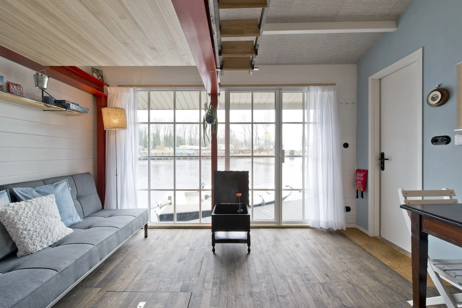 Het boothuis Amsterdam - B&B met terras aan het water – bed & breakfast in Amsterdam-Noord (foto 3)