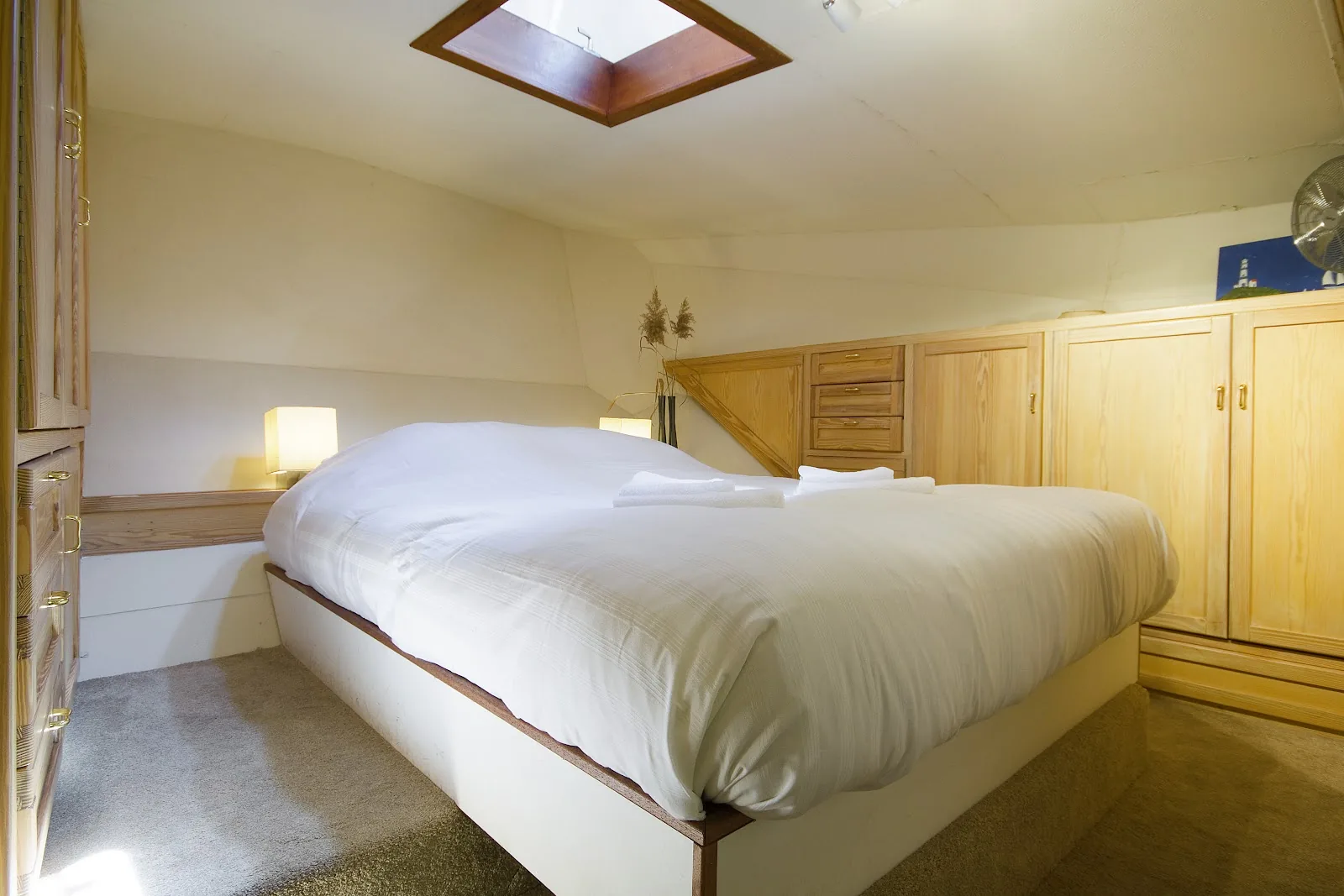 Houseboat Anna-Sjoerdina – bed & breakfast in Amsterdam-Oost