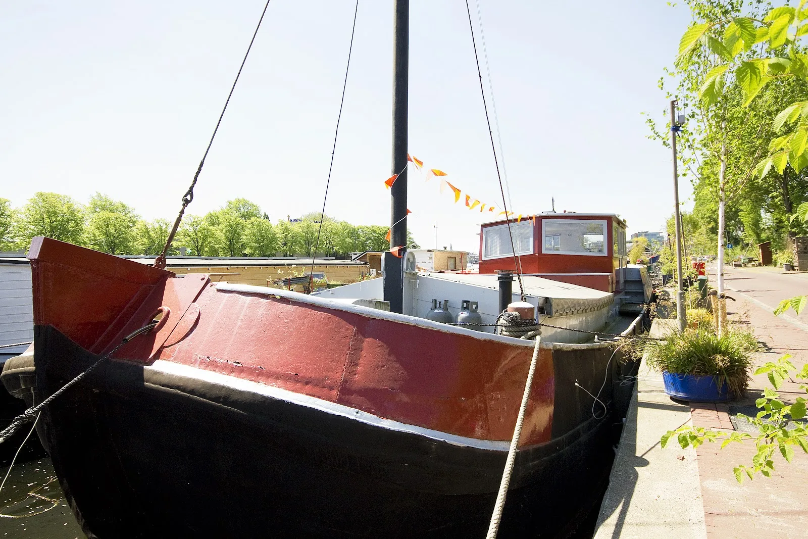 Houseboat Anna-Sjoerdina – bed & breakfast in Amsterdam-Oost (foto 5)