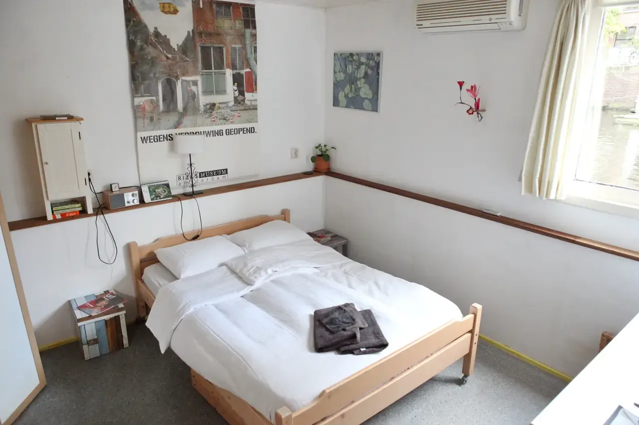 Houseboat Canto – bed & breakfast in Amsterdam Oud-West (foto 5)
