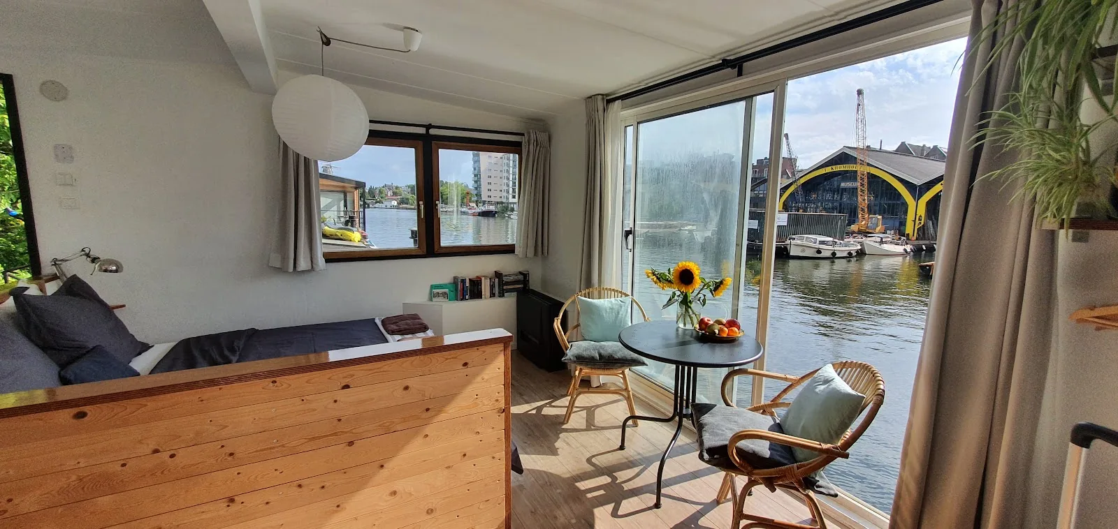 Houseboat Concordia B&B – bed & breakfast in Amsterdam-Centrum (foto 4)