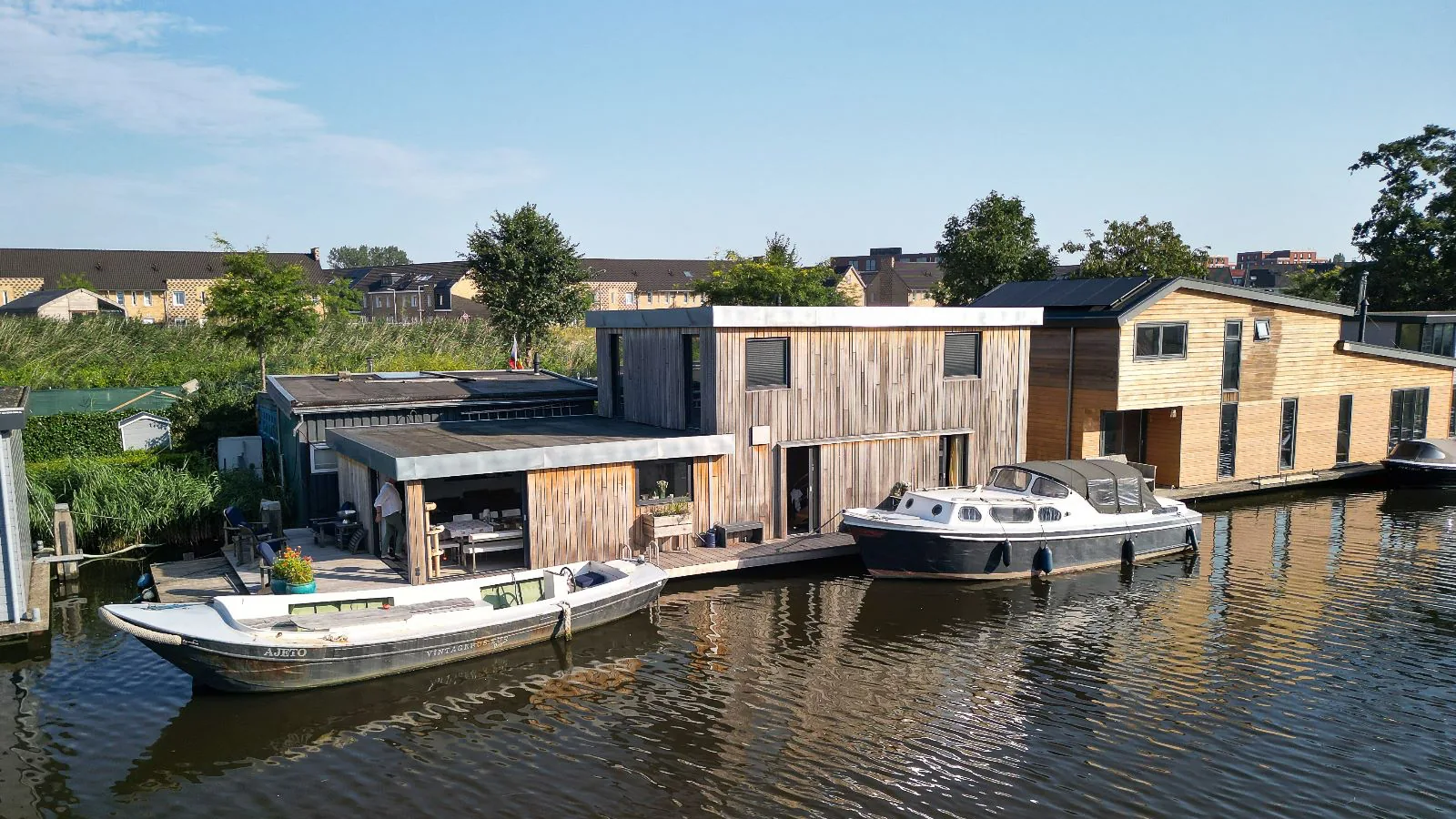 Houseboat Sloepdogg – bed & breakfast in Amsterdam-Noord (foto 6)