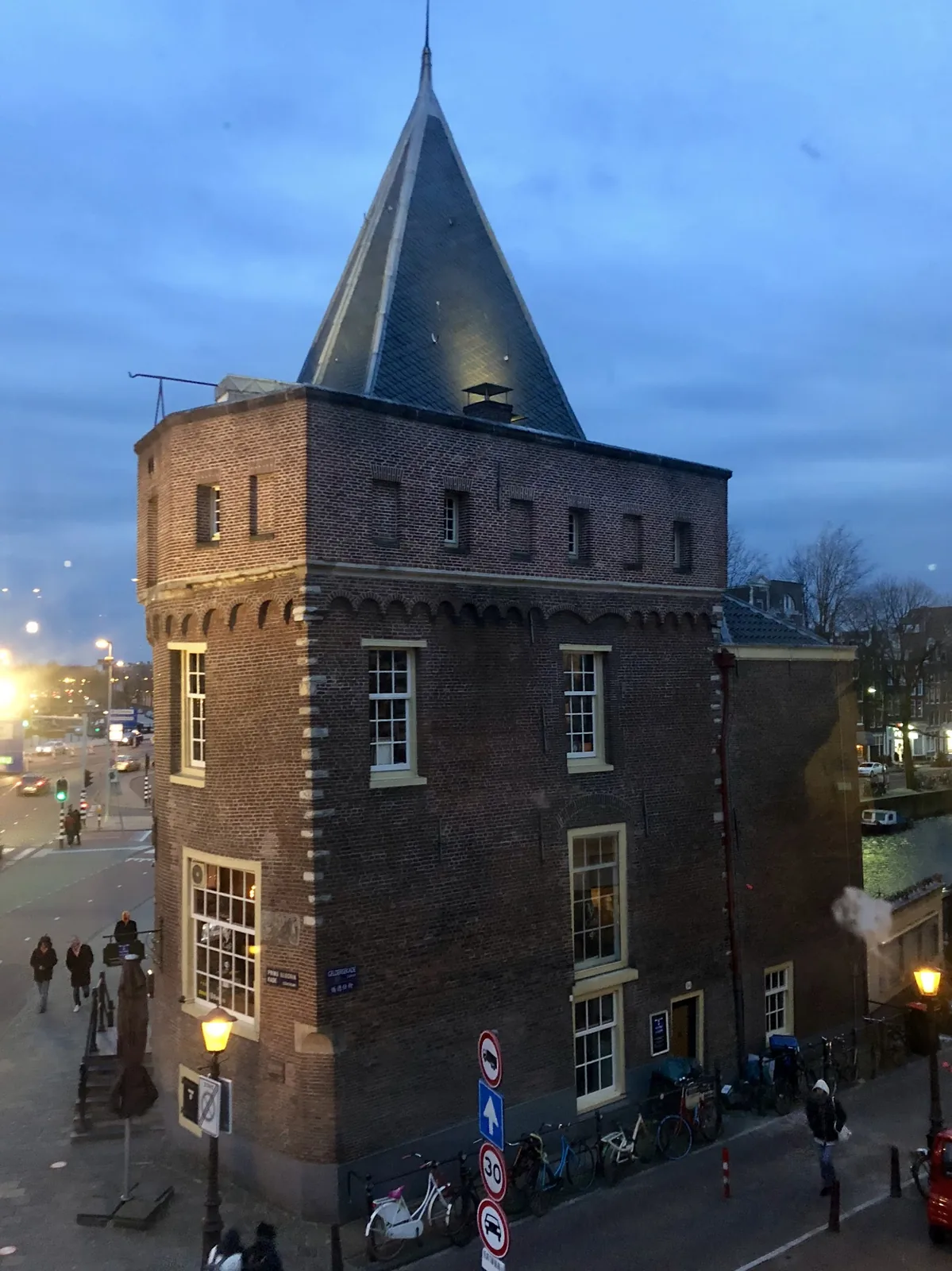 PH93 Amsterdam Central – bed & breakfast in Amsterdam-Centrum (foto 3)