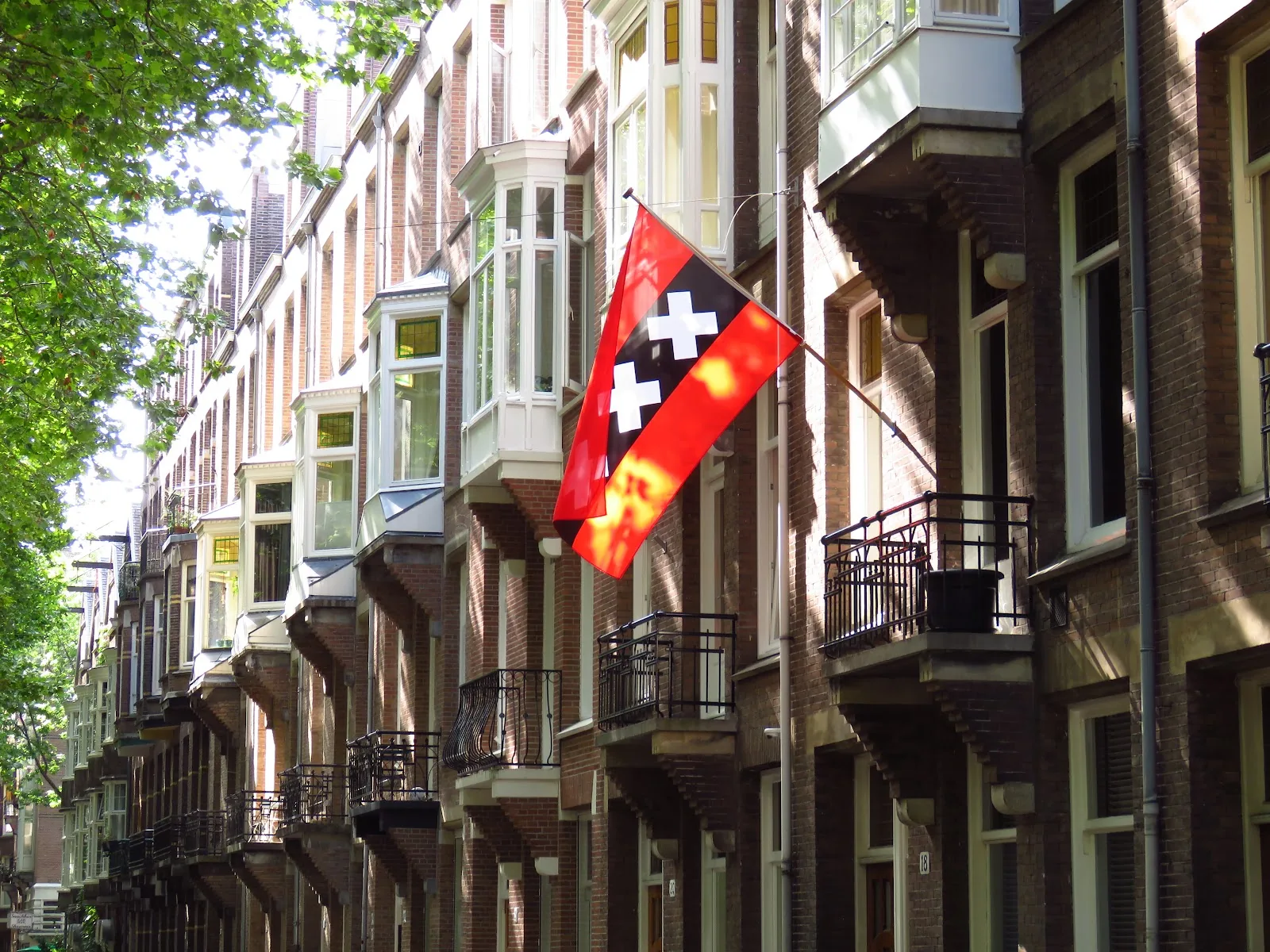 Wooden Mill B&B, Amsterdam – bed & breakfast in Amsterdam Oud-Zuid